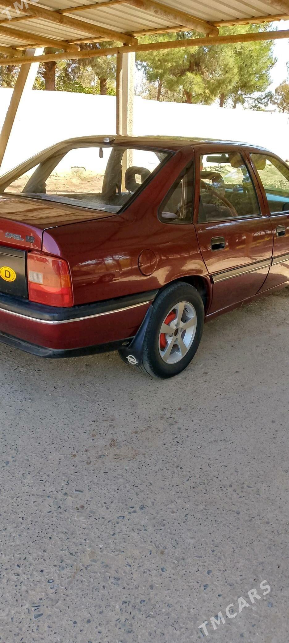 Opel Vectra 1990 - 32 000 TMT - Сакарчага - img 3