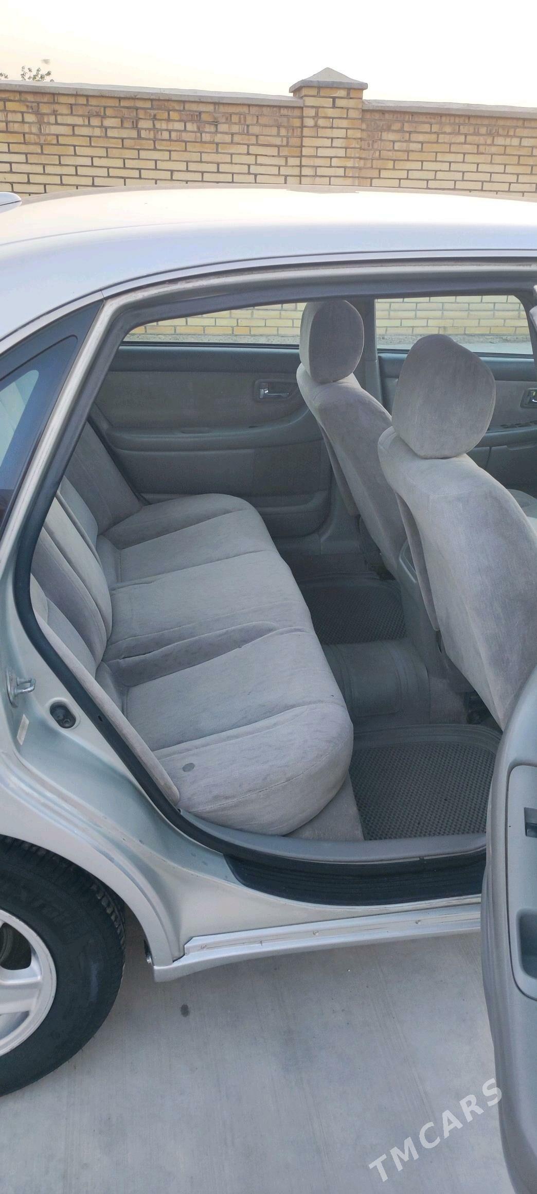 Toyota Avalon 2000 - 154 000 TMT - Векильбазар - img 3
