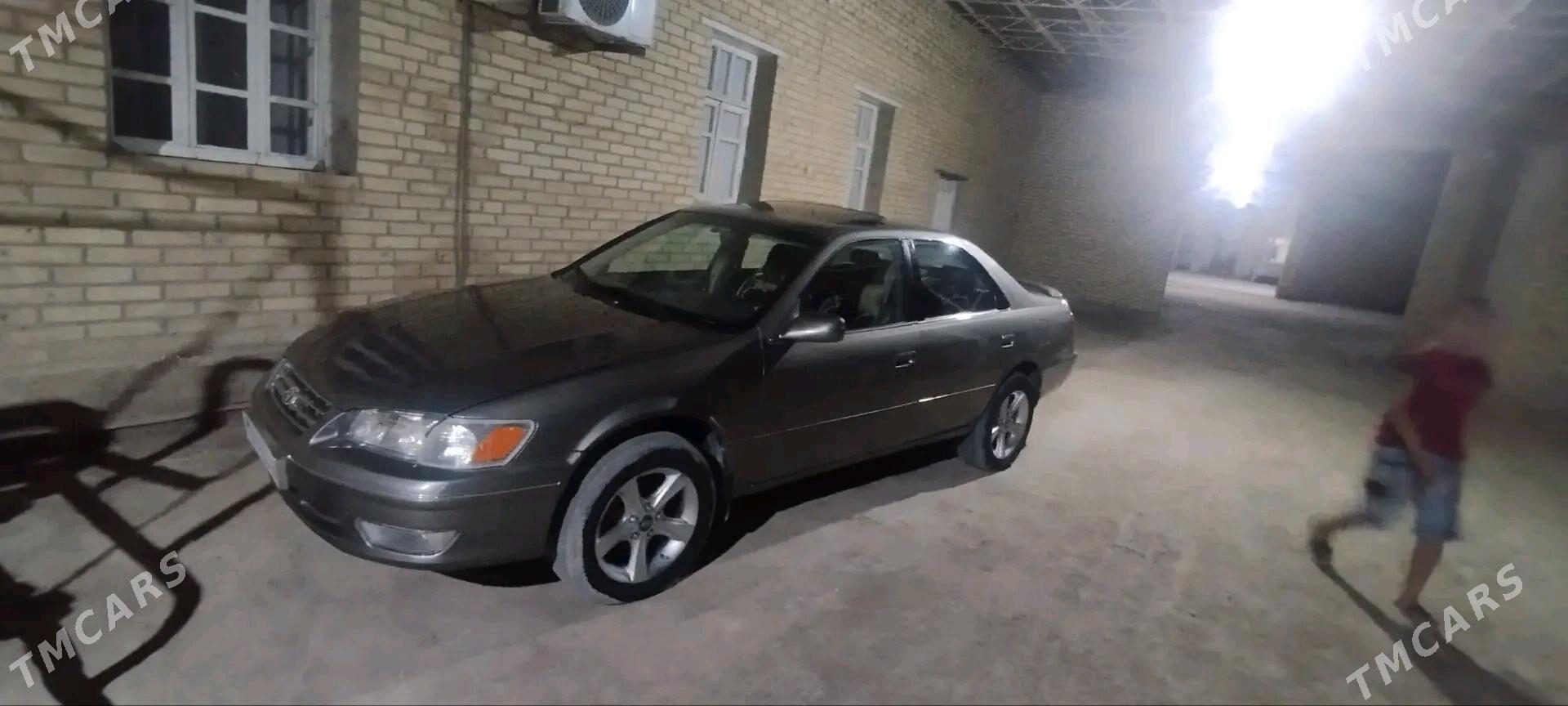 Toyota Camry 2000 - 120 000 TMT - Саят - img 3