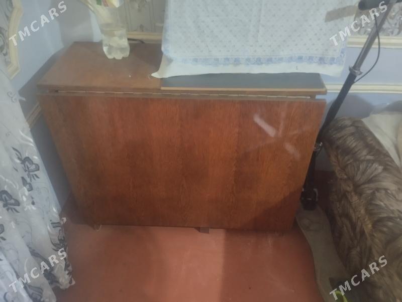 стол - Türkmenabat - img 1