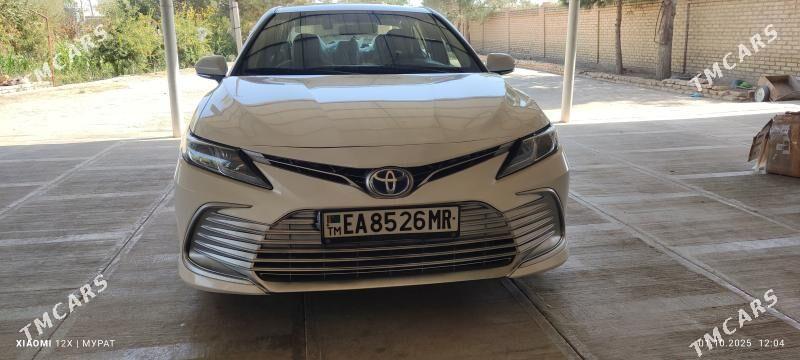 Toyota Camry Hybrid 2021 - 240 000 TMT - Ýolöten - img 1
