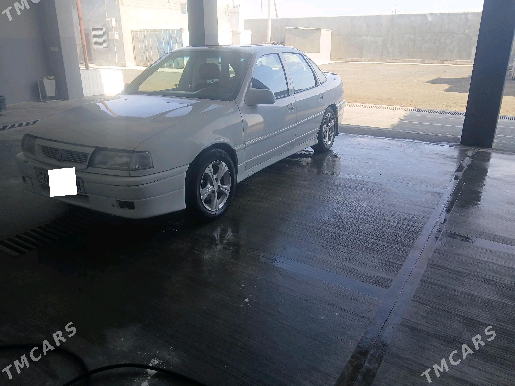 Opel Vectra 1993 - 26 000 TMT - Теджен - img 3