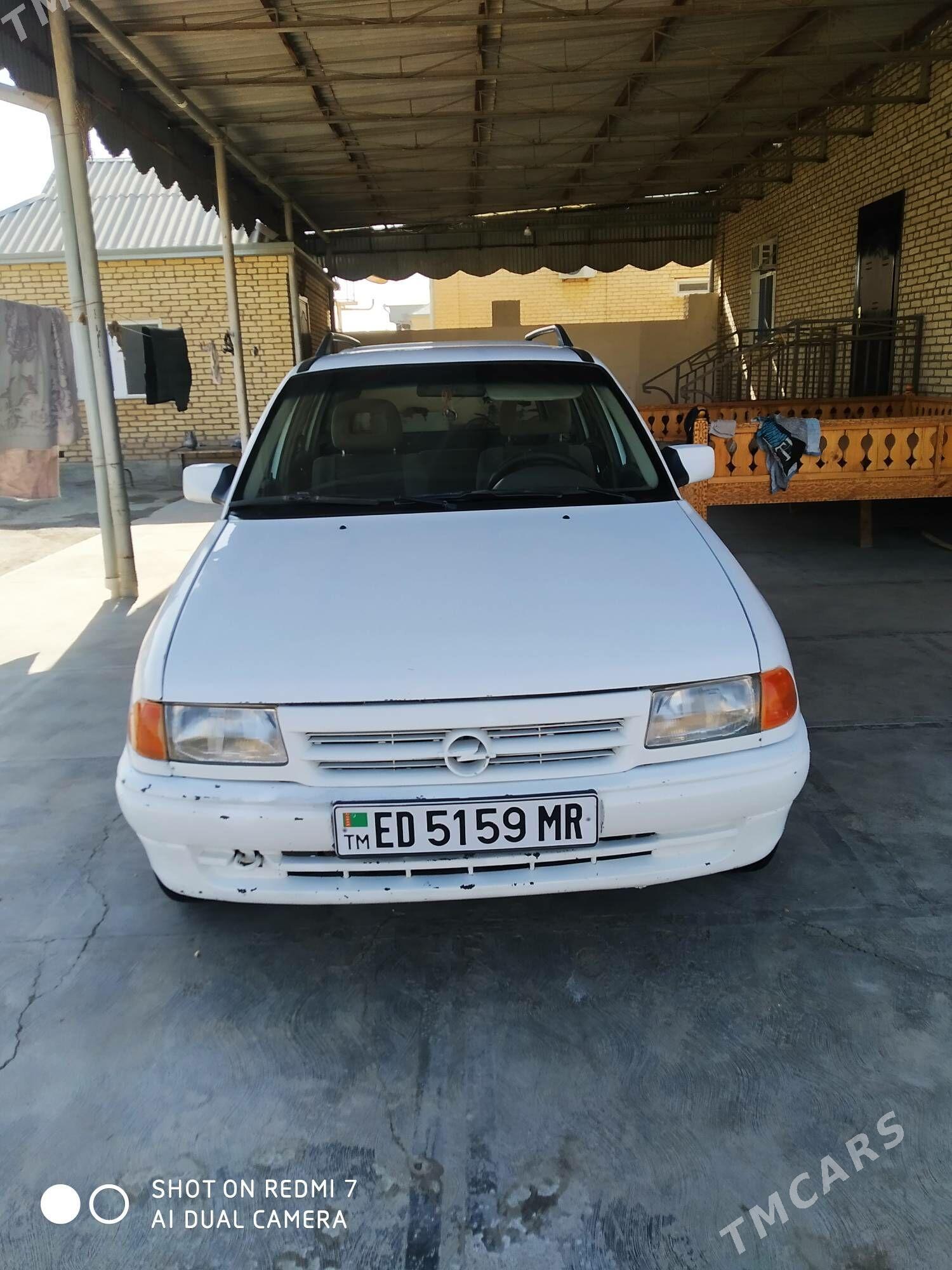 Opel Astra 1993 - 30 000 TMT - Baýramaly - img 2
