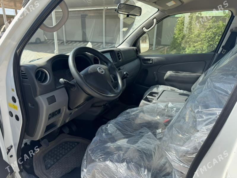 Nissan Urvan 2023 - 330 000 TMT - Мары - img 5