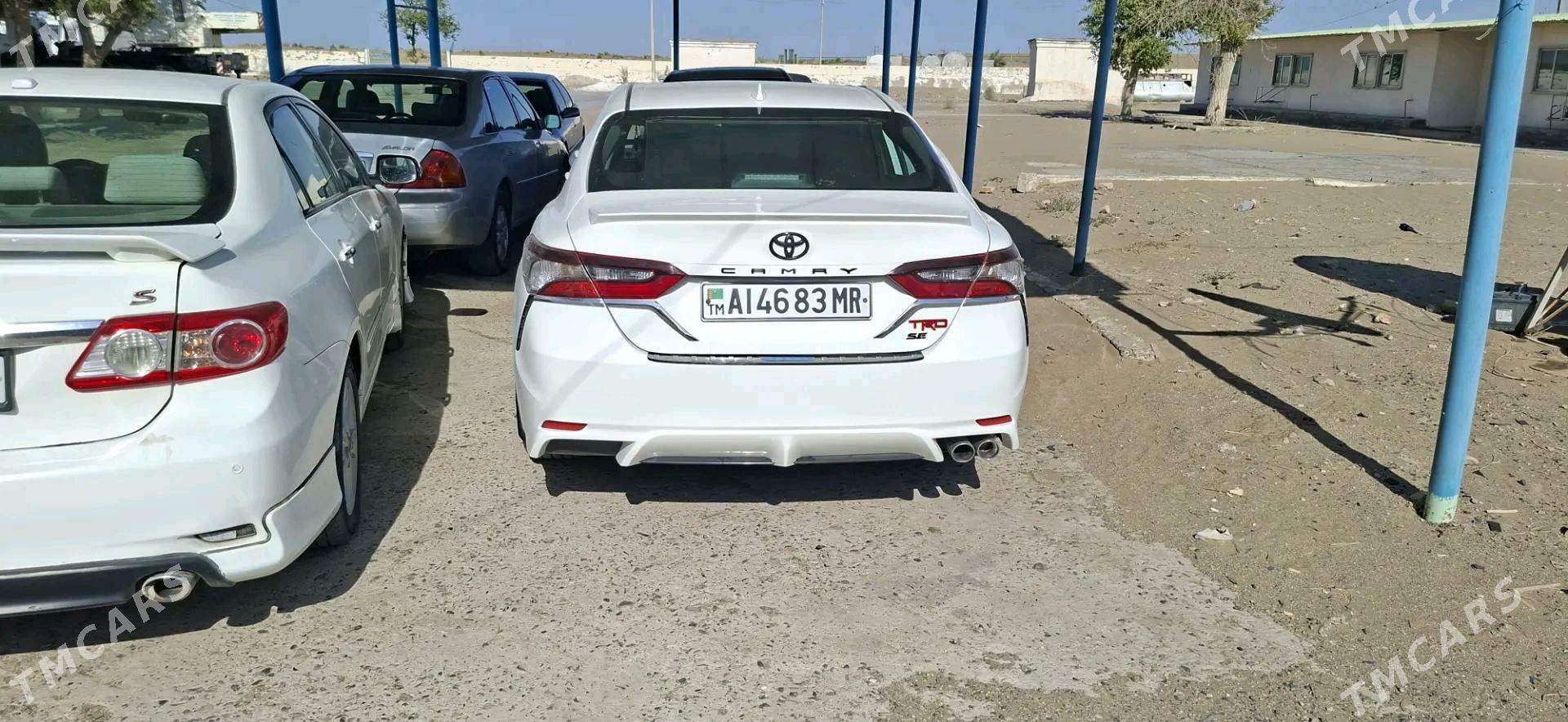 Toyota Camry 2022 - 320 000 TMT - Туркменгала - img 6
