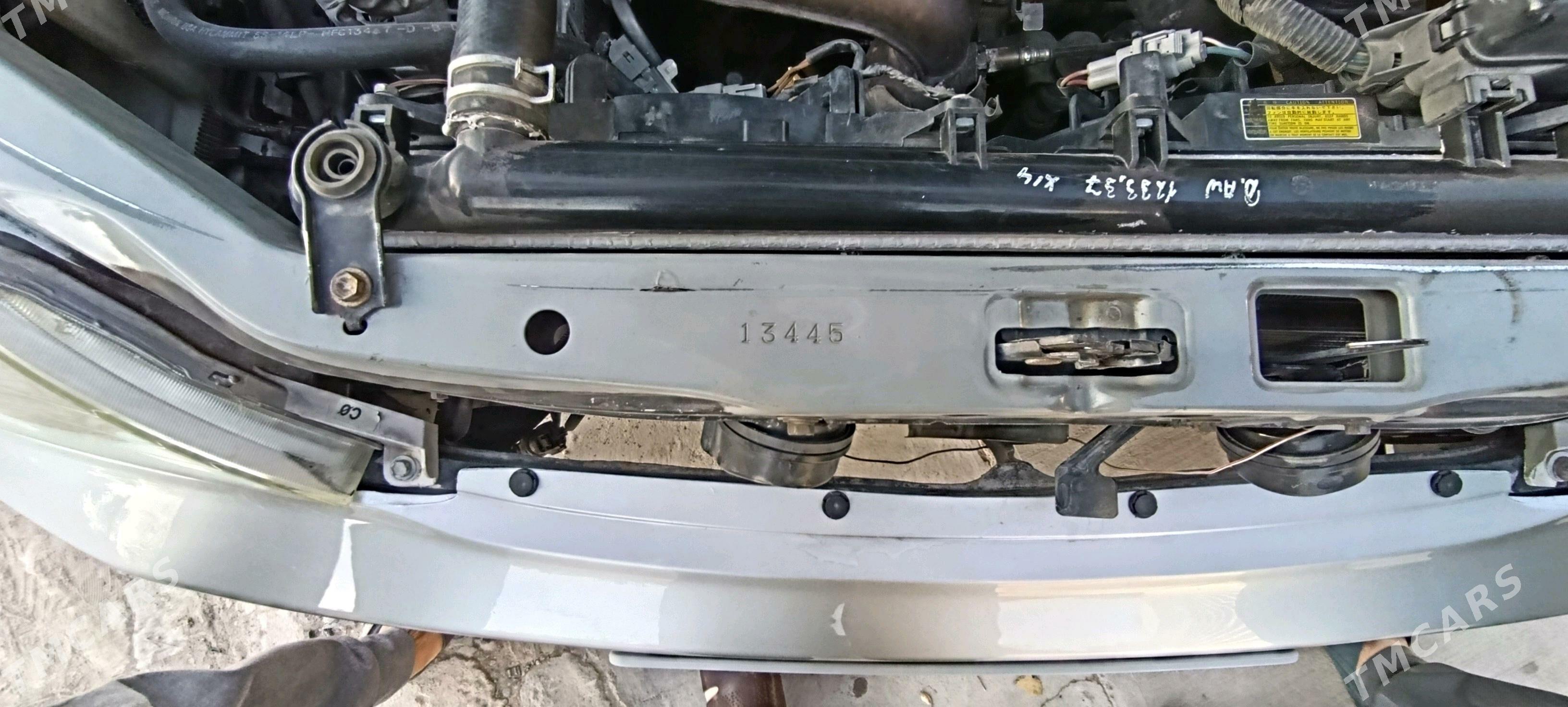 Toyota Avalon 2001 - 205 000 TMT - Türkmengala - img 3