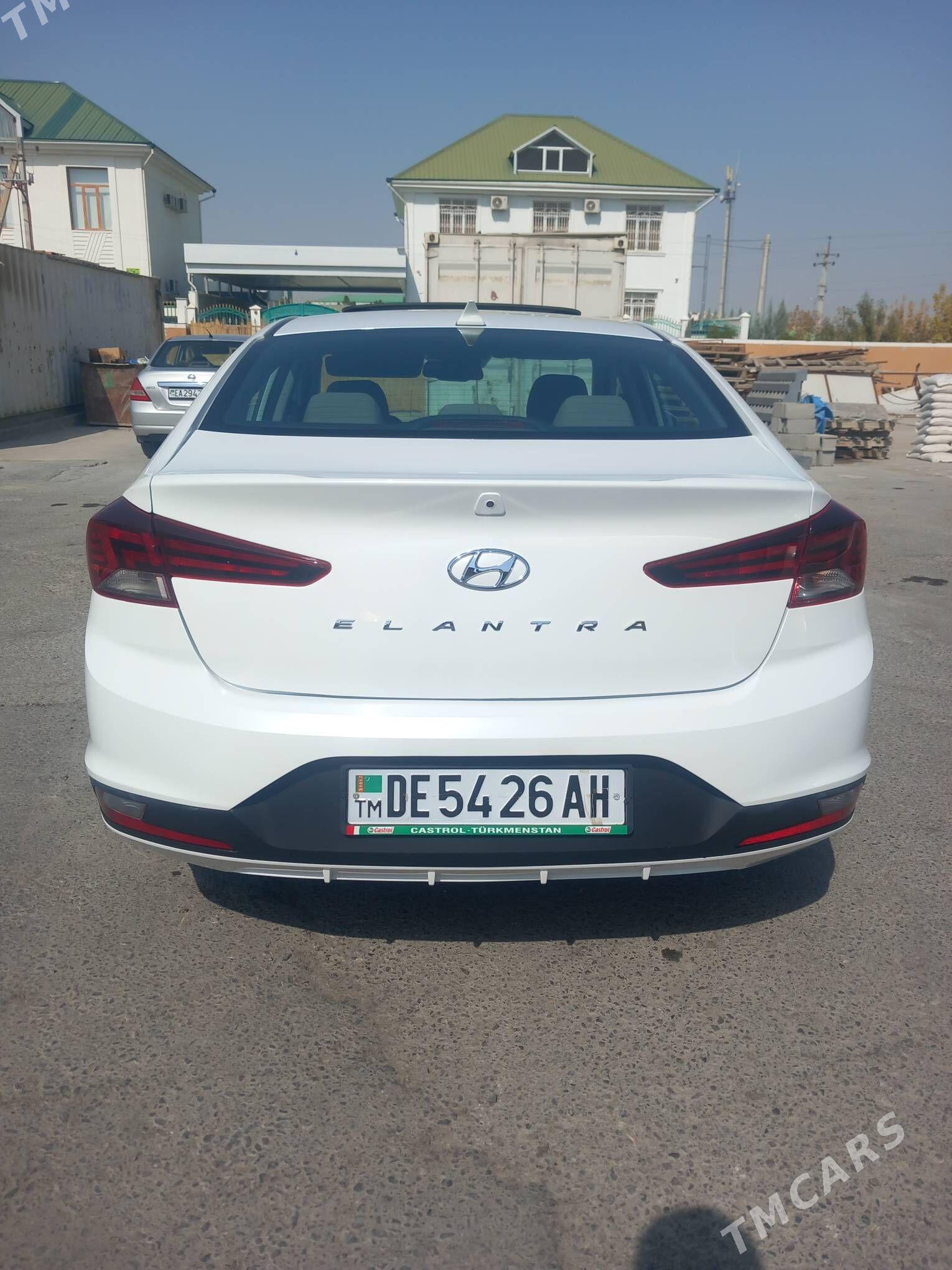 Hyundai Elantra 2020 - 230 000 TMT - Арзув - img 2