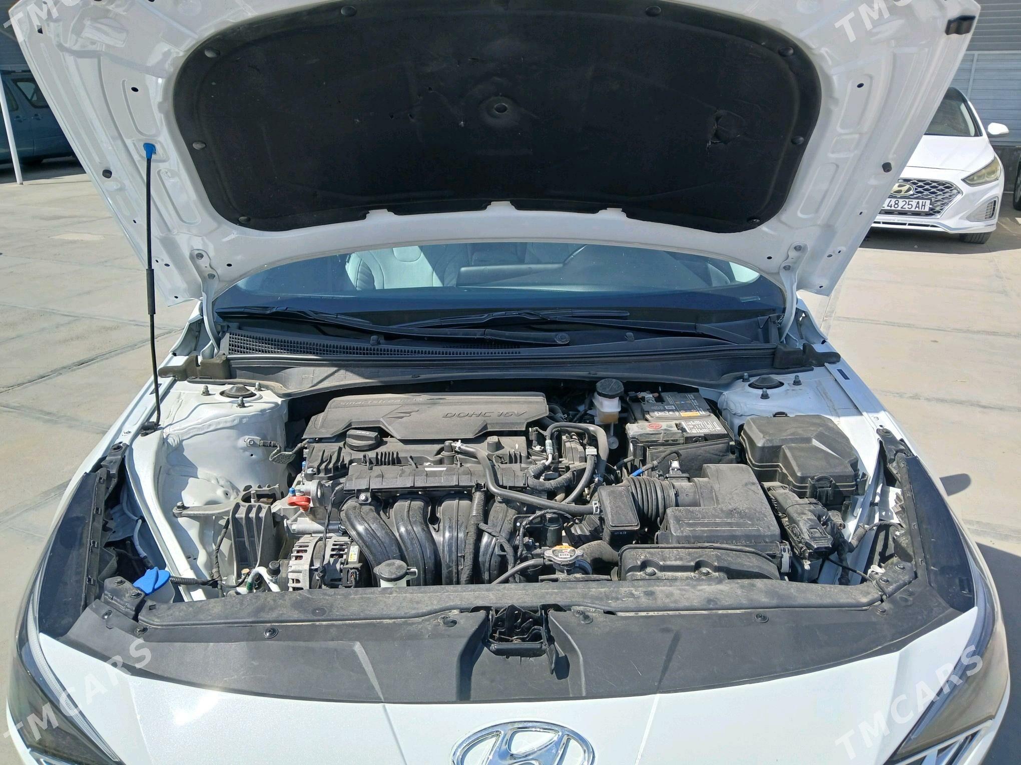 Hyundai Elantra 2022 - 265 000 TMT - Мары - img 3