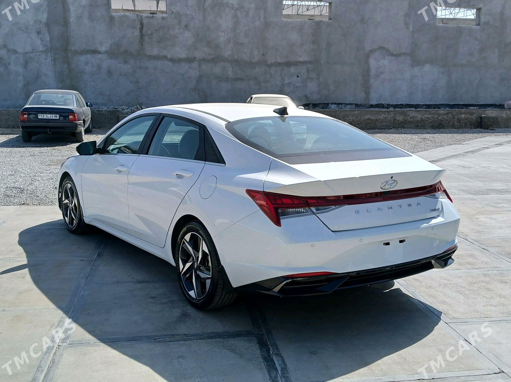 Hyundai Elantra 2022 - 265 000 TMT - Мары - img 4