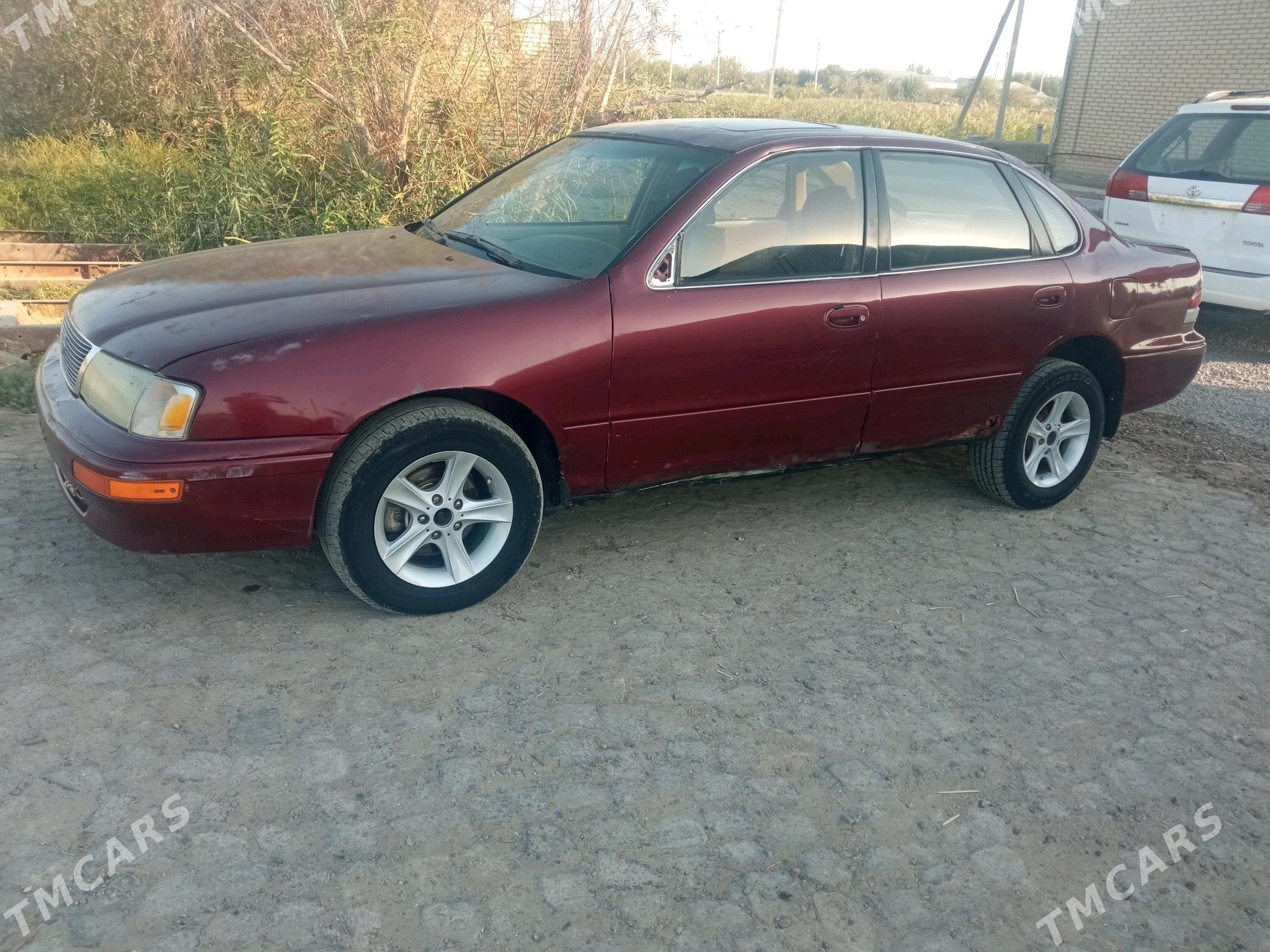 Toyota Avalon 1996 - 75 000 TMT - Мургап - img 3