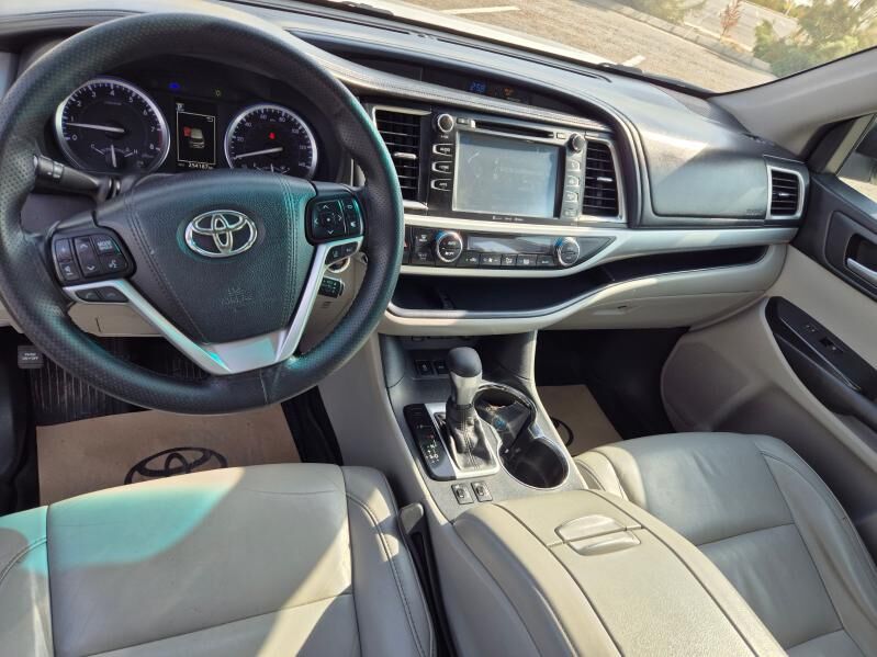 Toyota Highlander 2017 - 378 000 TMT - Aşgabat - img 6