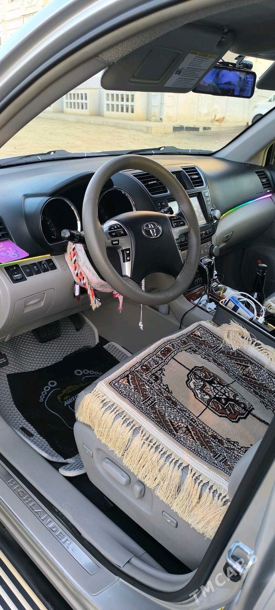 Toyota Highlander 2012 - 390 000 TMT - Анев - img 7
