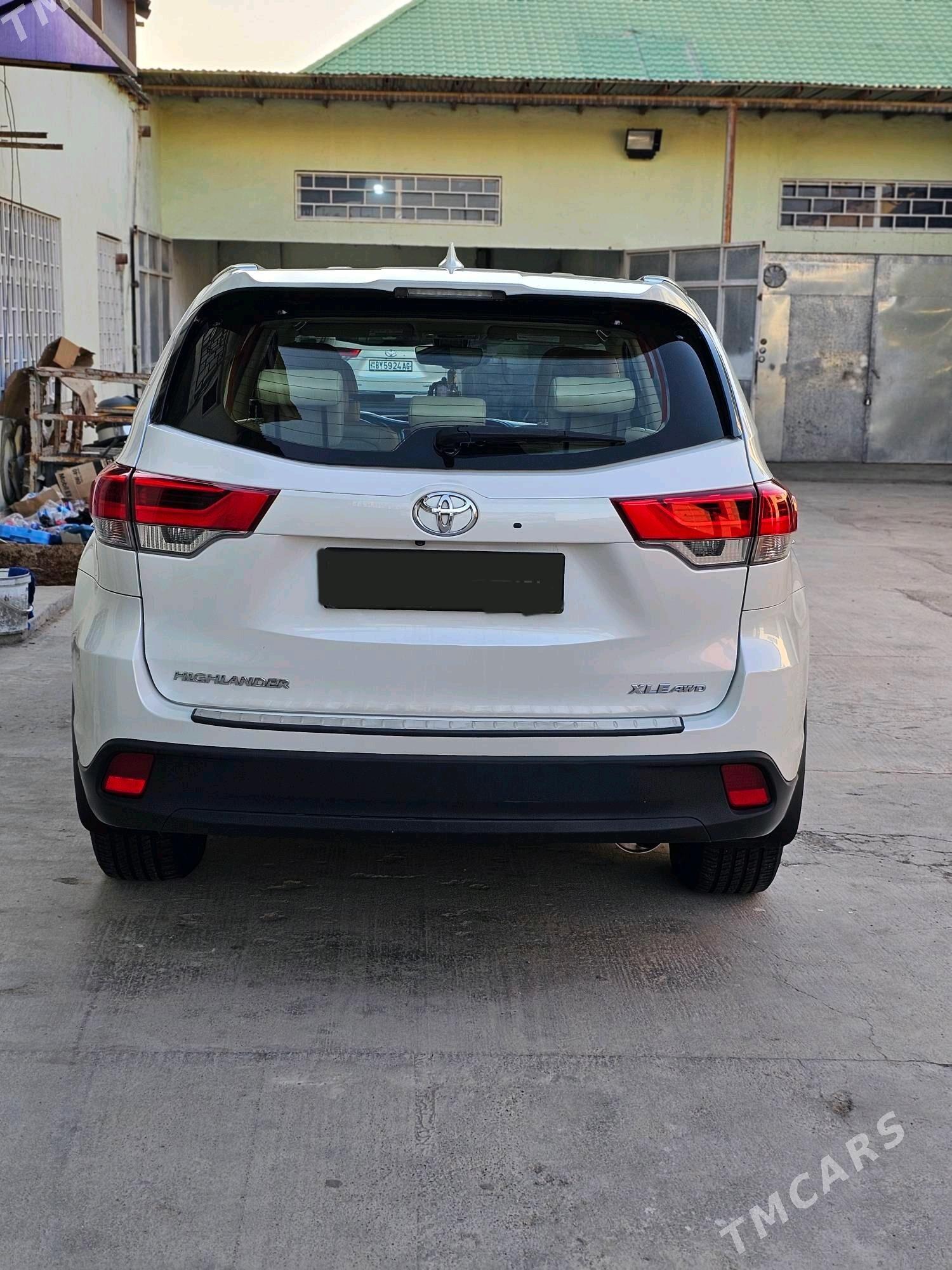 Toyota Highlander 2019 - 495 000 TMT - Ашхабад - img 2