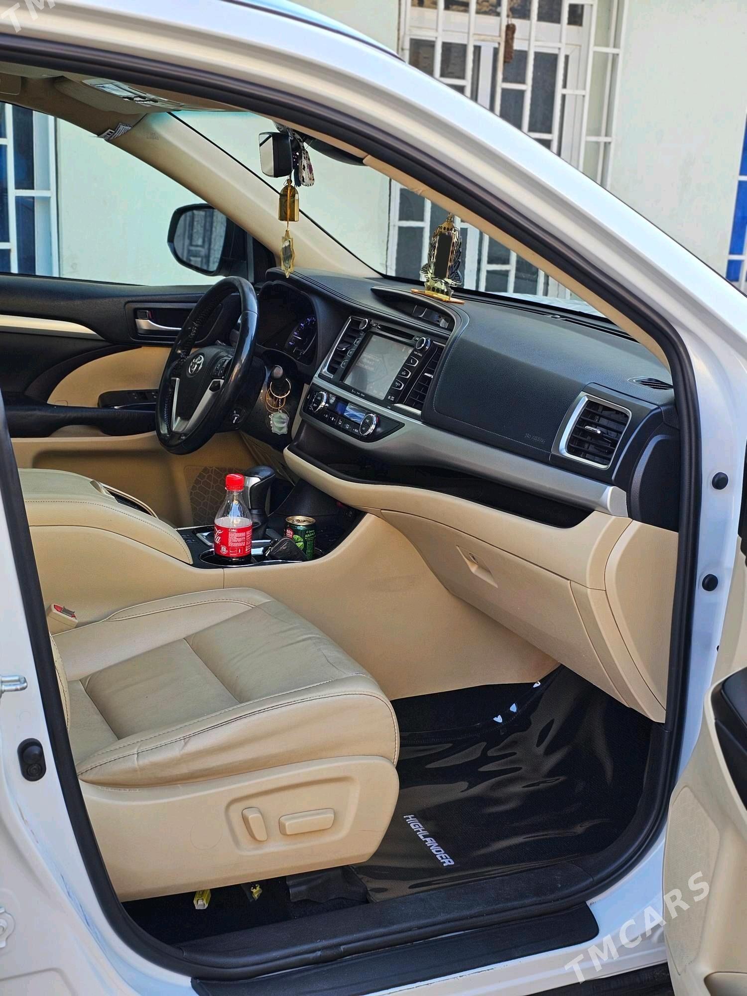Toyota Highlander 2019 - 495 000 TMT - Ашхабад - img 5