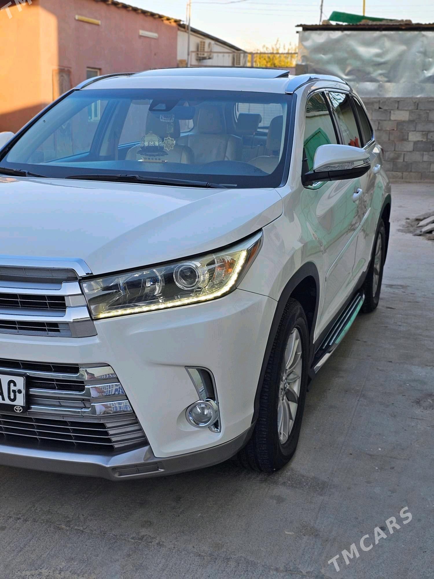 Toyota Highlander 2019 - 495 000 TMT - Ашхабад - img 4