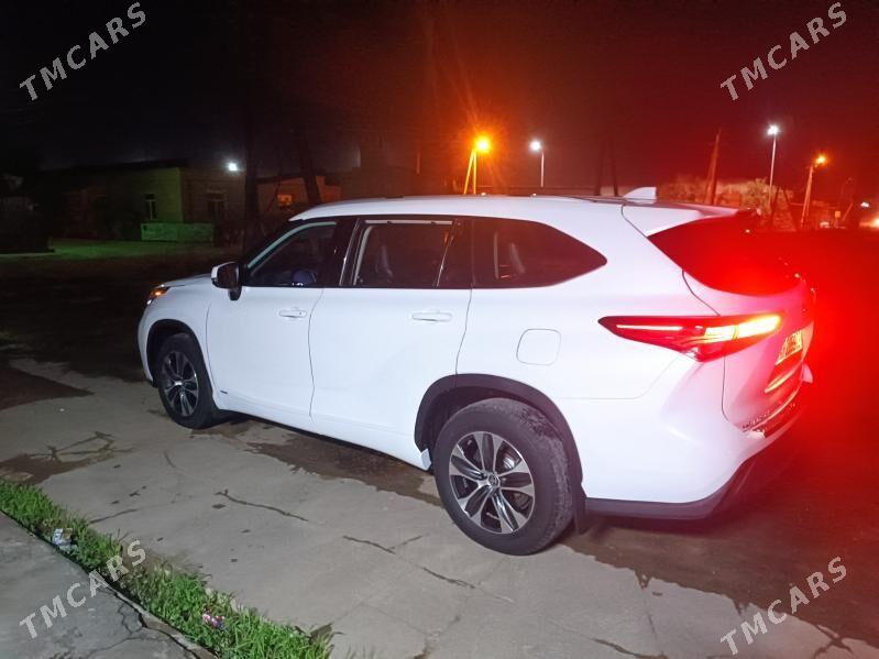 Toyota Highlander Hybrid 2022 - 440 000 TMT - Daşoguz - img 4