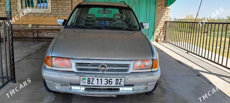 Opel Astra 1993 - 28 000 TMT - Дашогуз - img 4