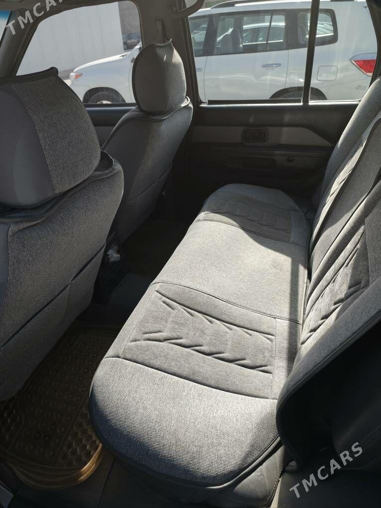 Nissan Pathfinder 2001 - 95 000 TMT - Мары - img 2