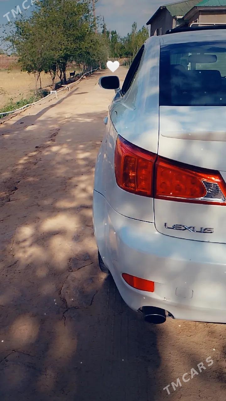 Lexus IS 2009 - 190 000 TMT - етр. Туркменбаши - img 3