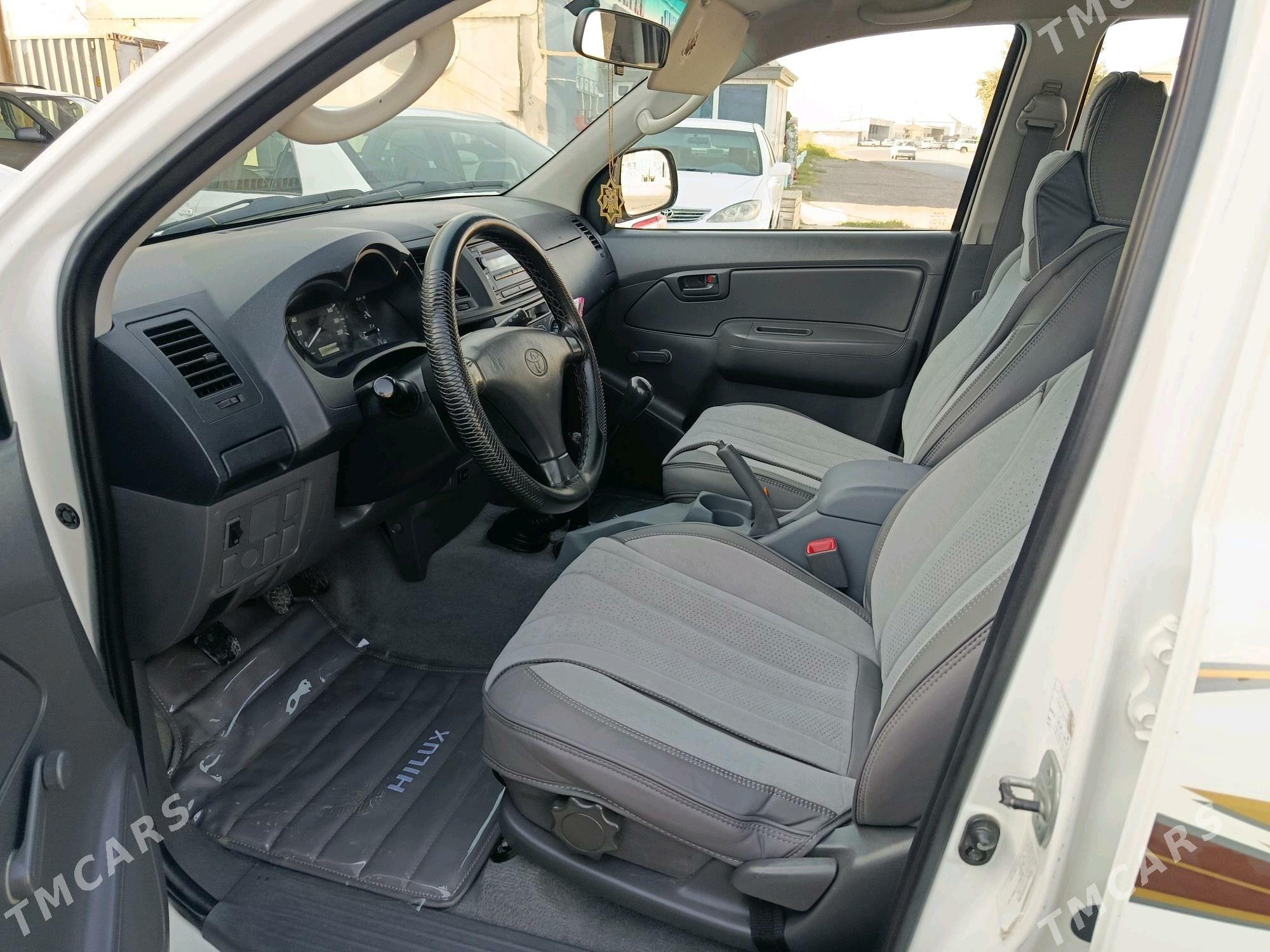 Toyota Hilux 2013 - 370 000 TMT - Mary - img 2