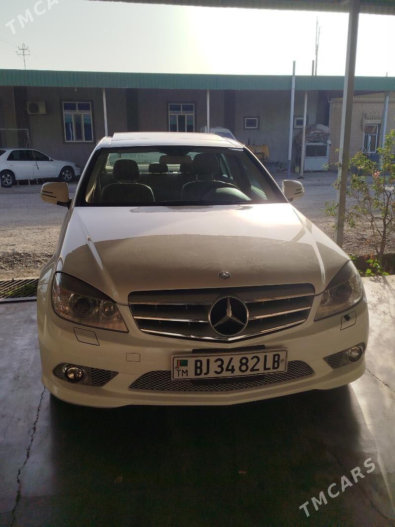 Mercedes-Benz C350 2010 - 220 000 TMT - Türkmenabat - img 4