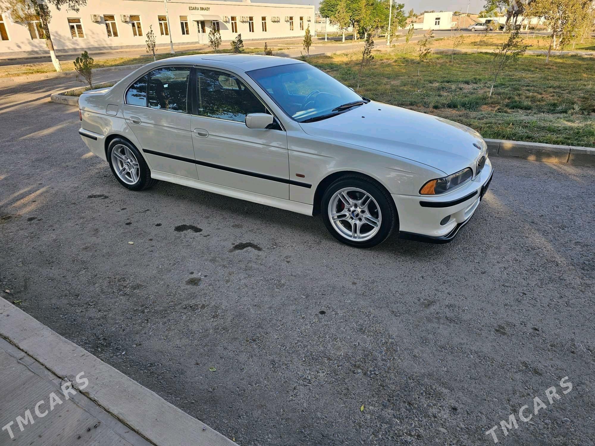 BMW E39 2000 - 120 000 TMT - Dänew - img 3