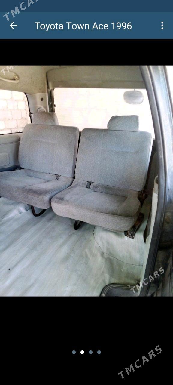 Toyota Town Ace 1996 - 30 000 TMT - Gyzylarbat - img 2