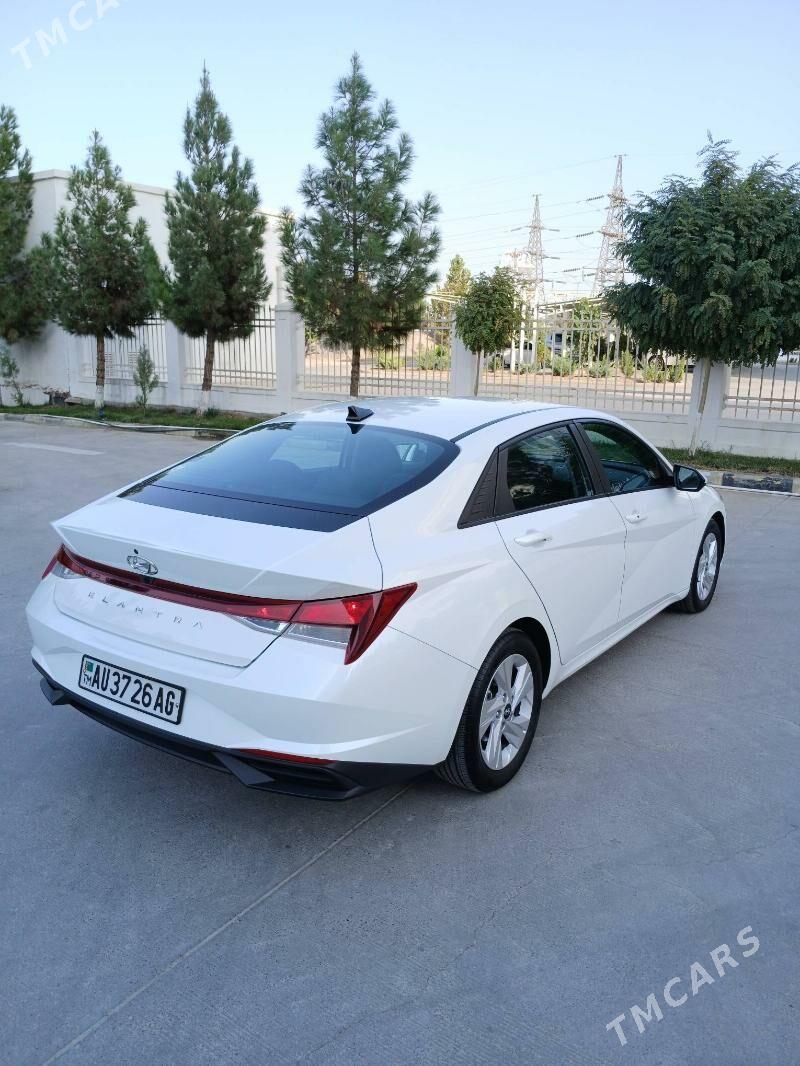 Hyundai Elantra 2021 - 248 000 TMT - Тязе заман - img 5