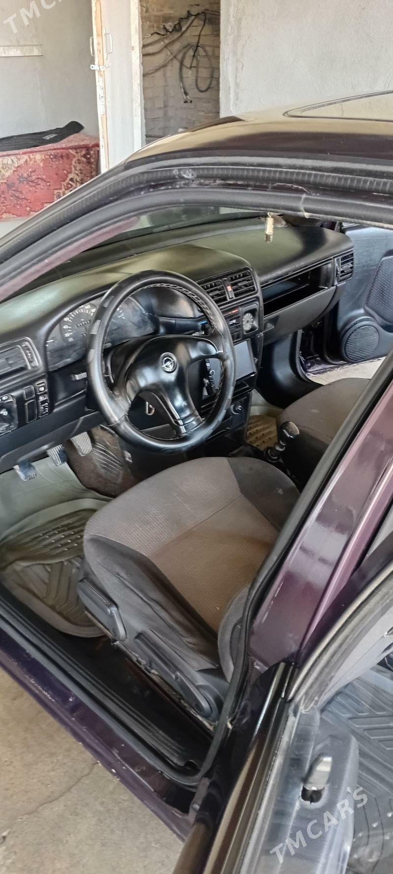 Opel Vectra 1994 - 34 000 TMT - Farap - img 5