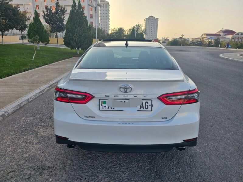 Toyota Camry 2018 - 342 000 TMT - Aşgabat - img 8