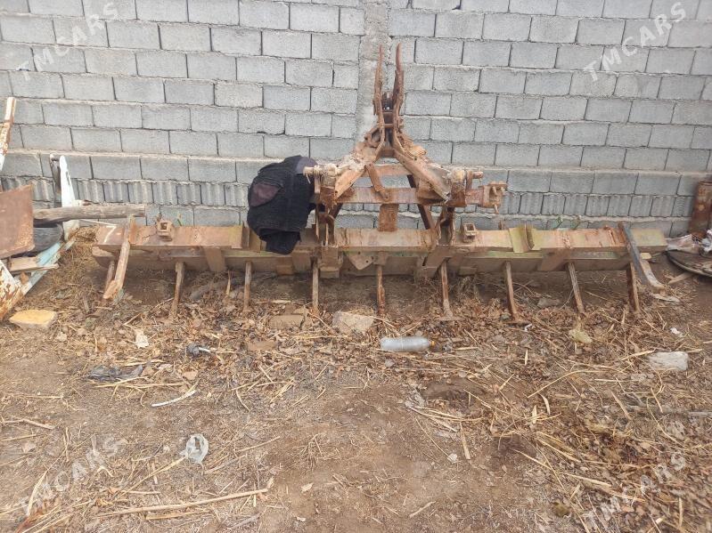 MTZ 80 2012 - 55 000 TMT - Кёнеургенч - img 3