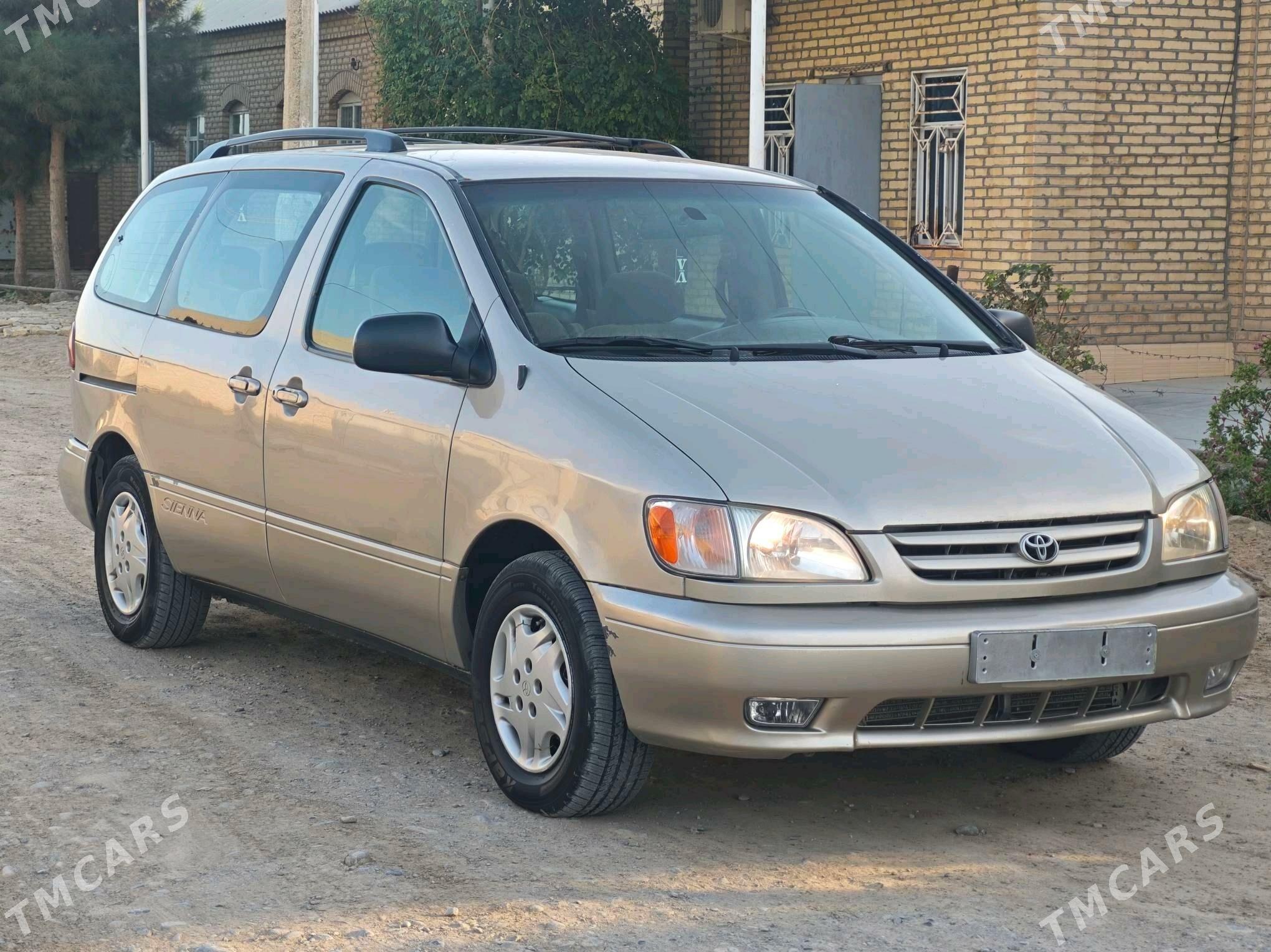 Toyota Sienna 2002 - 160 000 TMT - Мары - img 7