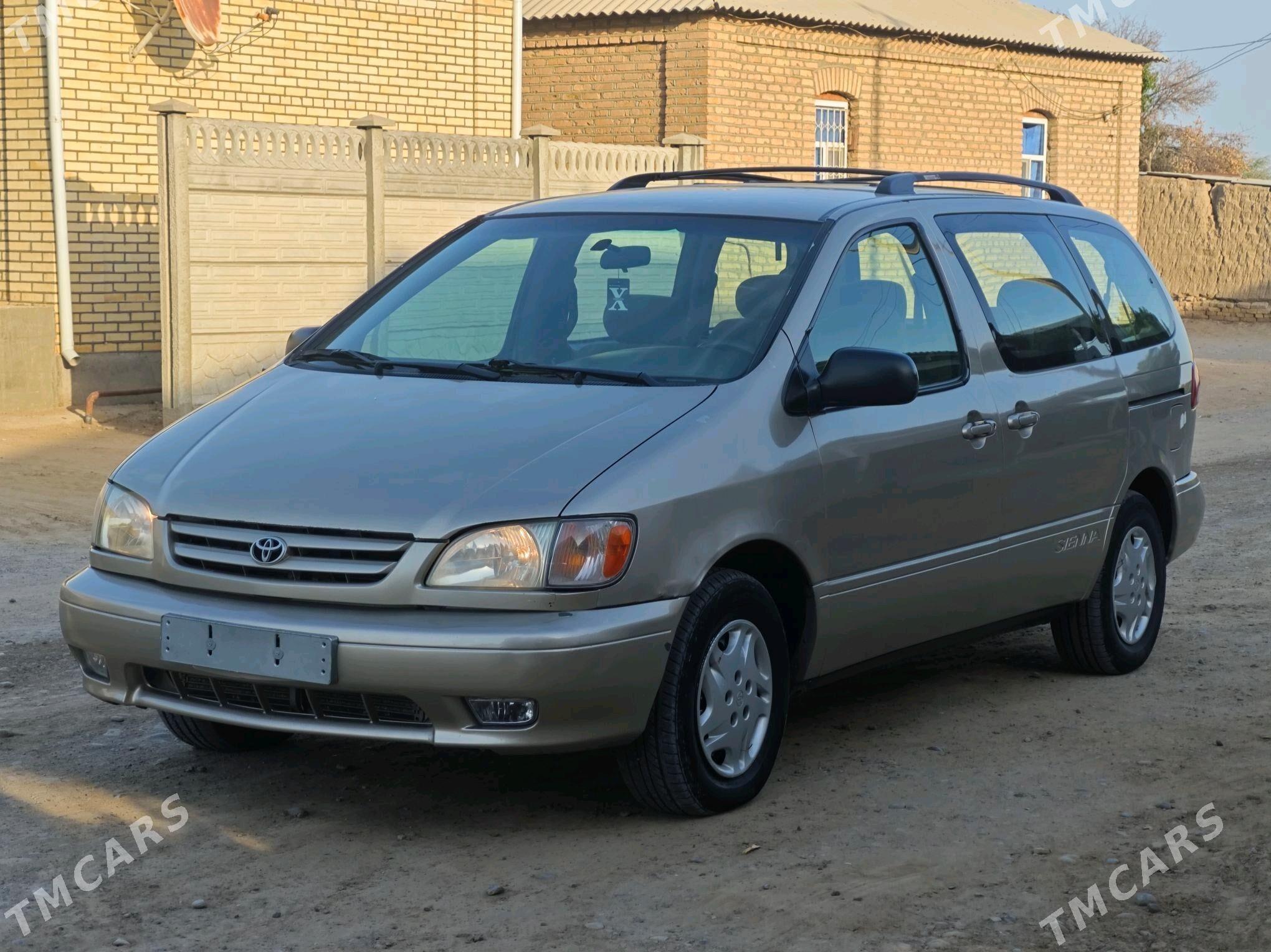 Toyota Sienna 2002 - 160 000 TMT - Мары - img 4