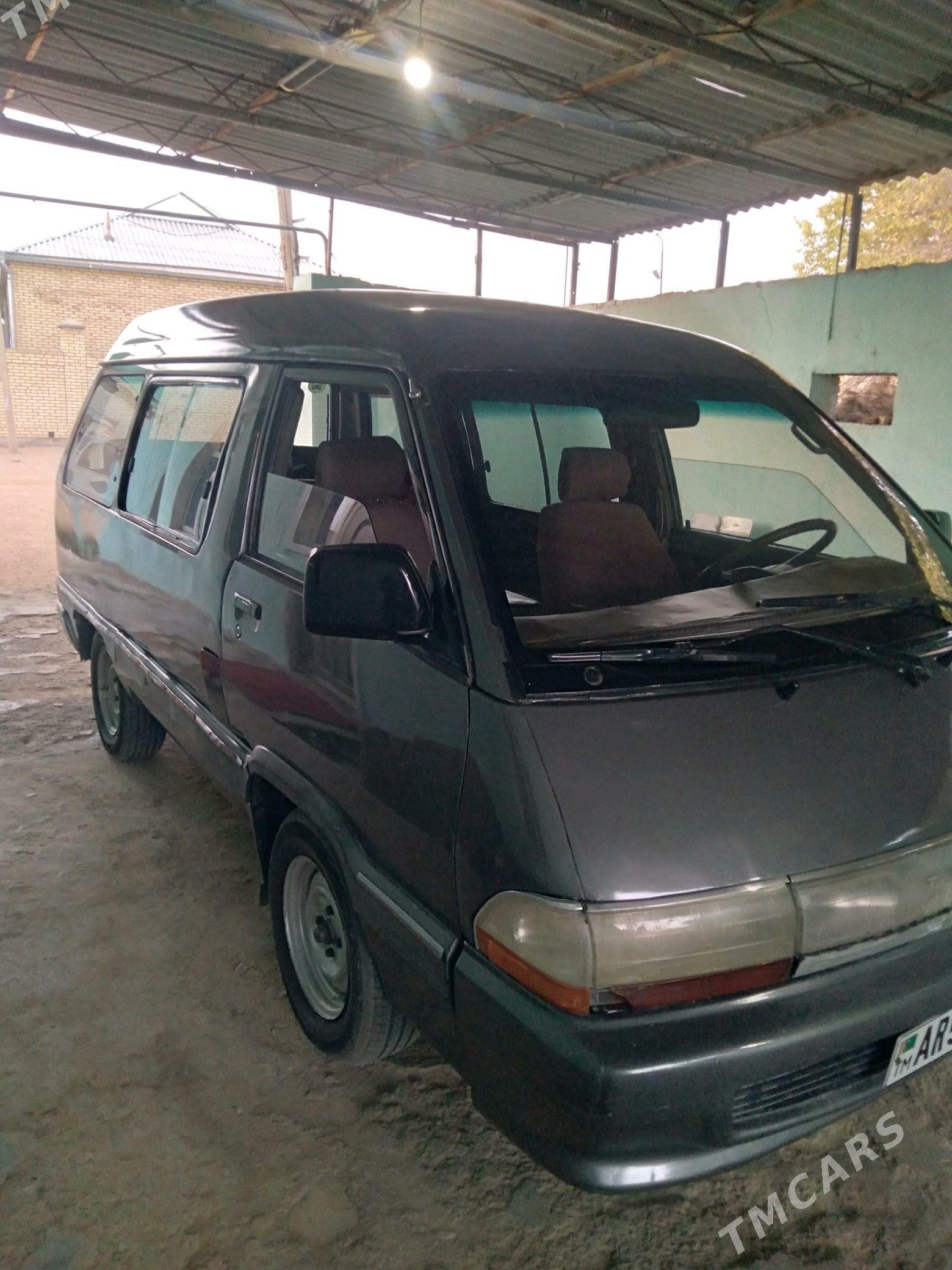 Toyota Town Ace 1988 - 33 000 TMT - Мары - img 2