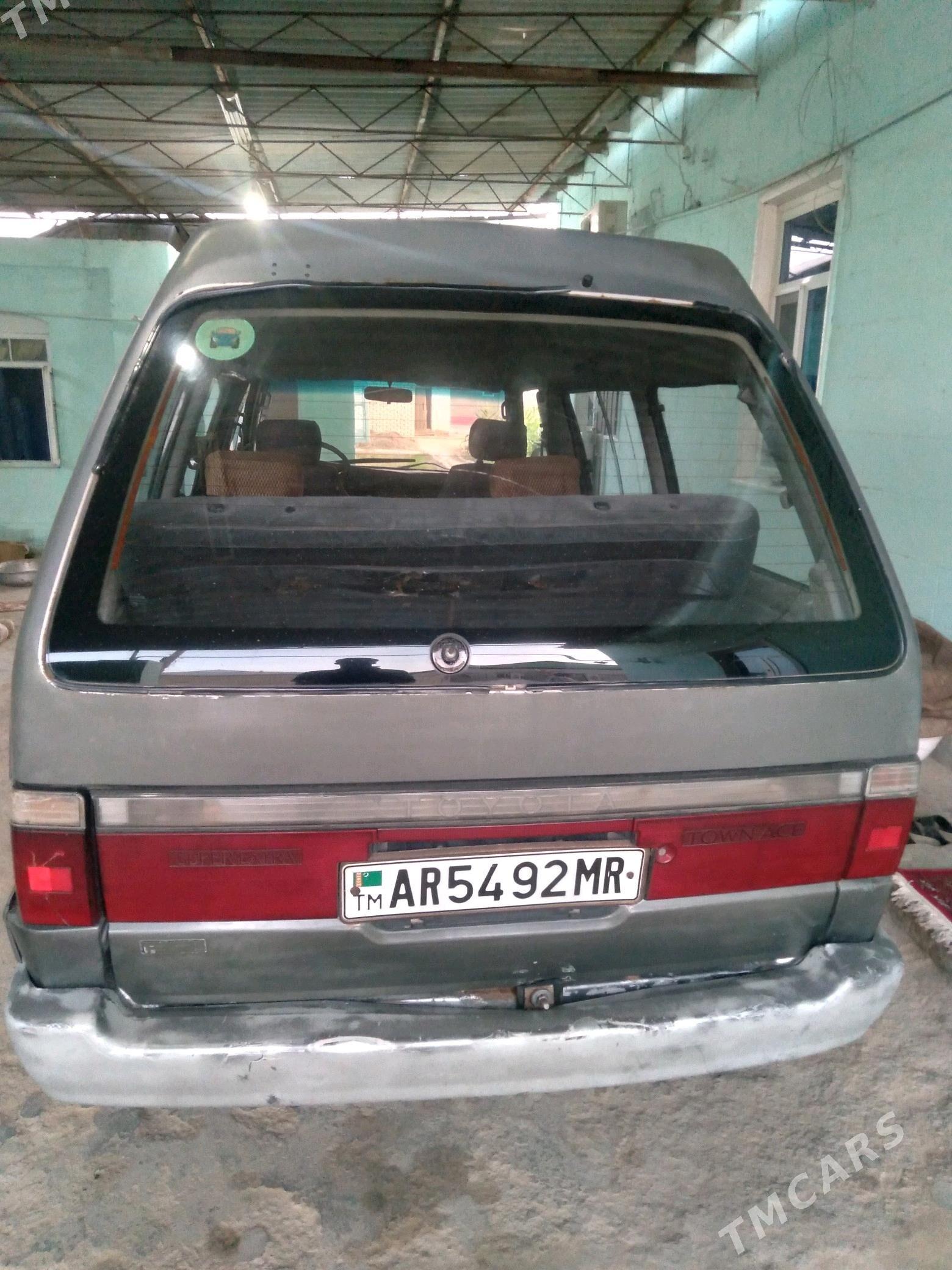 Toyota Town Ace 1988 - 33 000 TMT - Мары - img 5