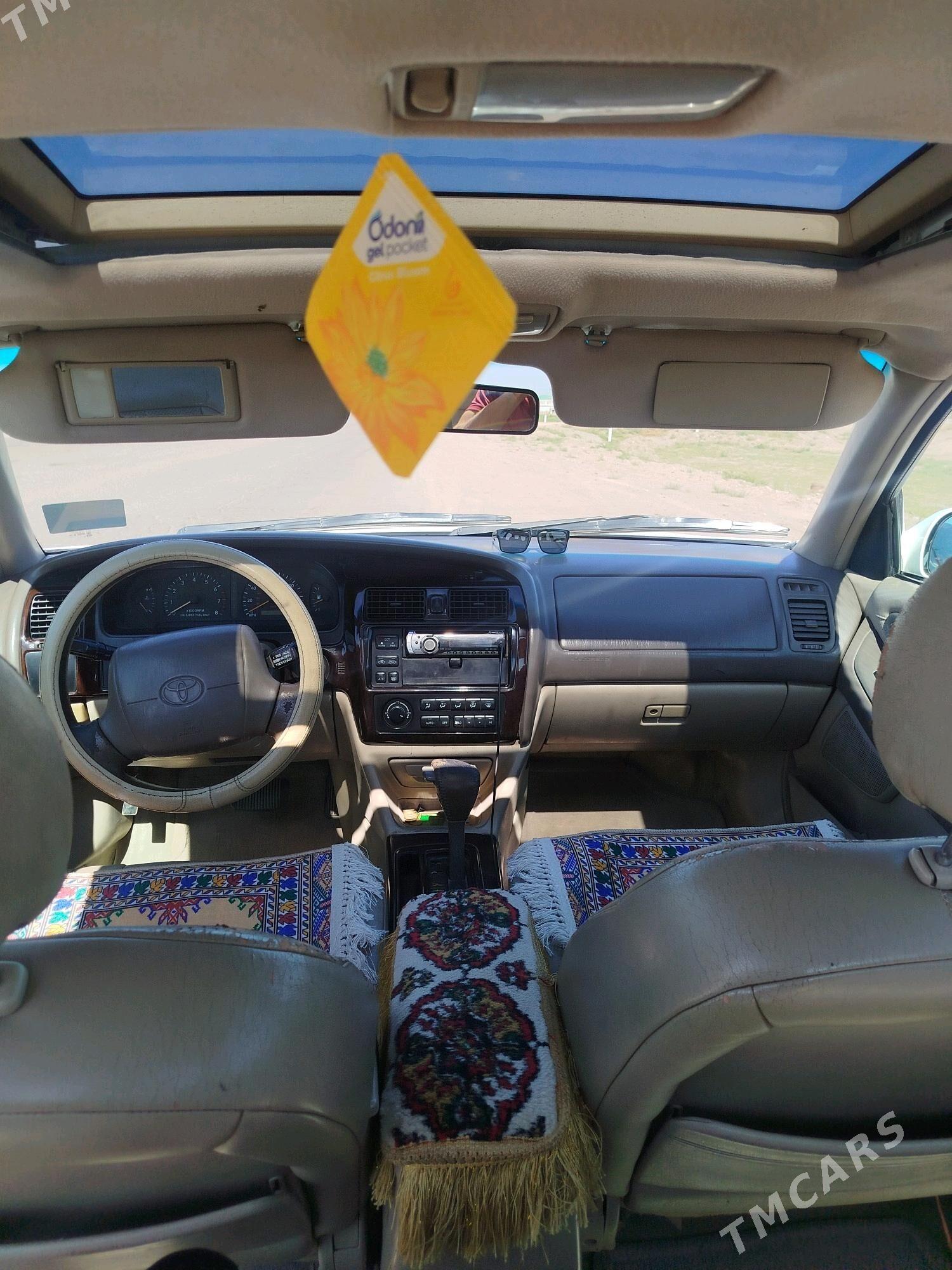 Toyota Avalon 1999 - 115 000 TMT - Дашогуз - img 8