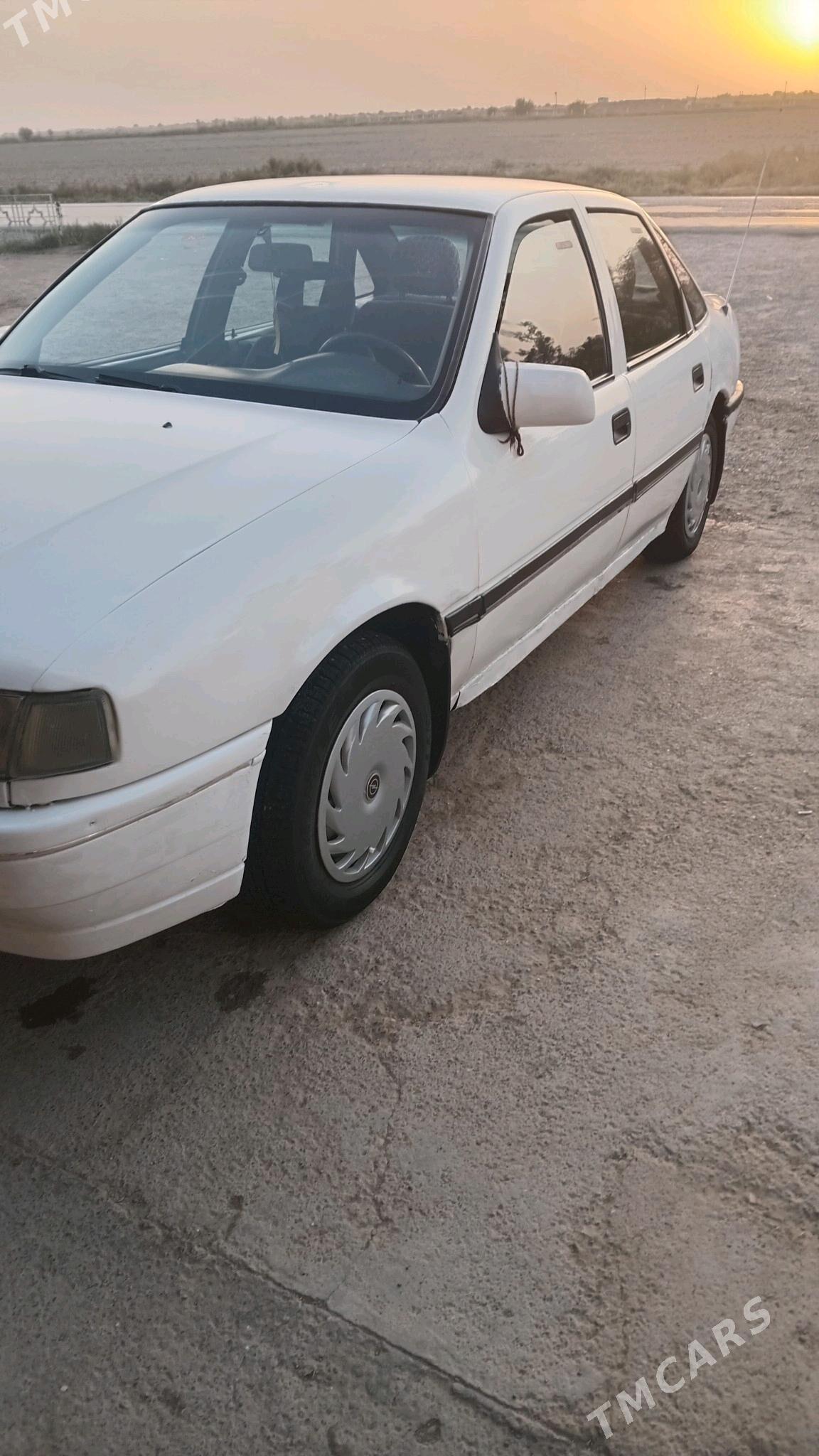 Opel Vectra 1992 - 25 000 TMT - Мары - img 7