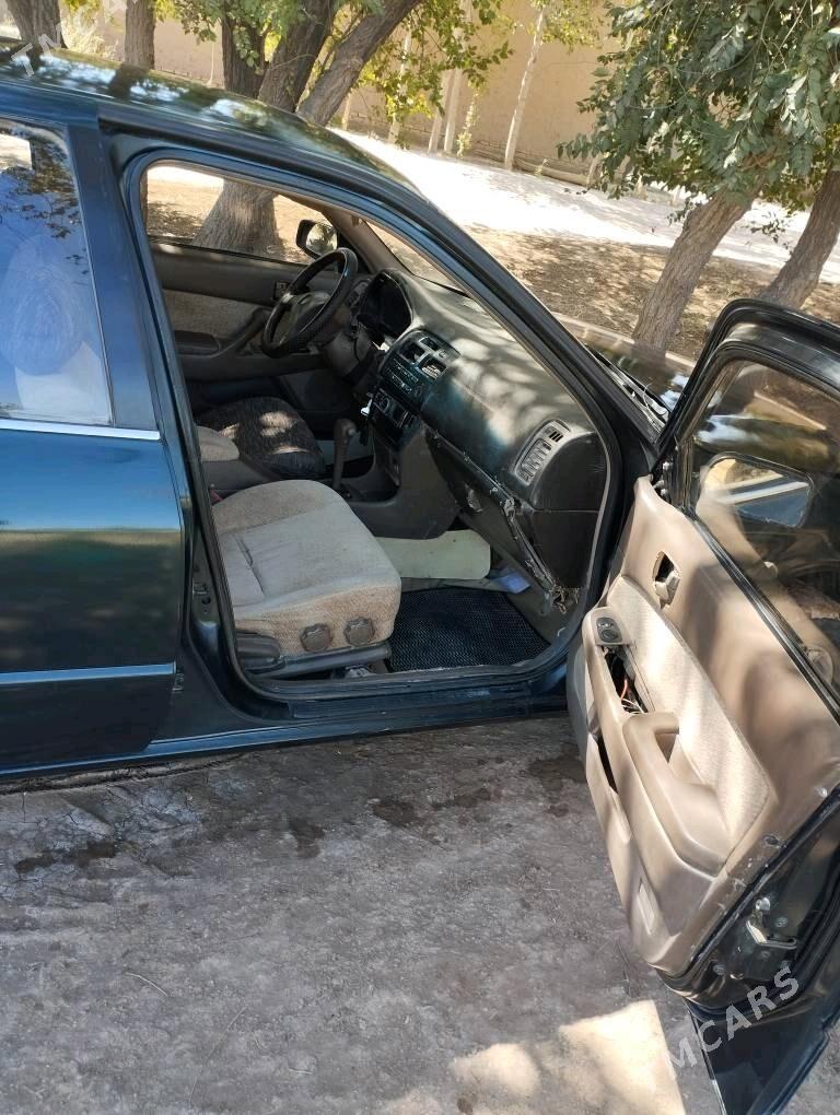 Toyota Vista 1994 - 40 000 TMT - Гурбансолтан Едже - img 4
