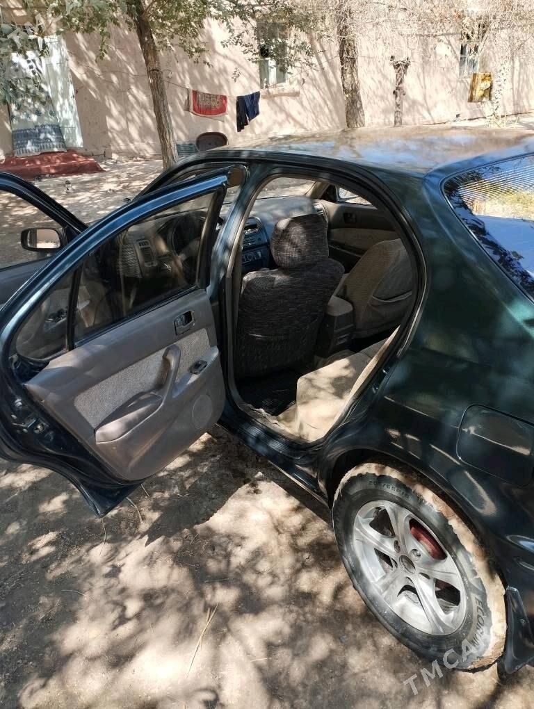 Toyota Vista 1994 - 40 000 TMT - Гурбансолтан Едже - img 3
