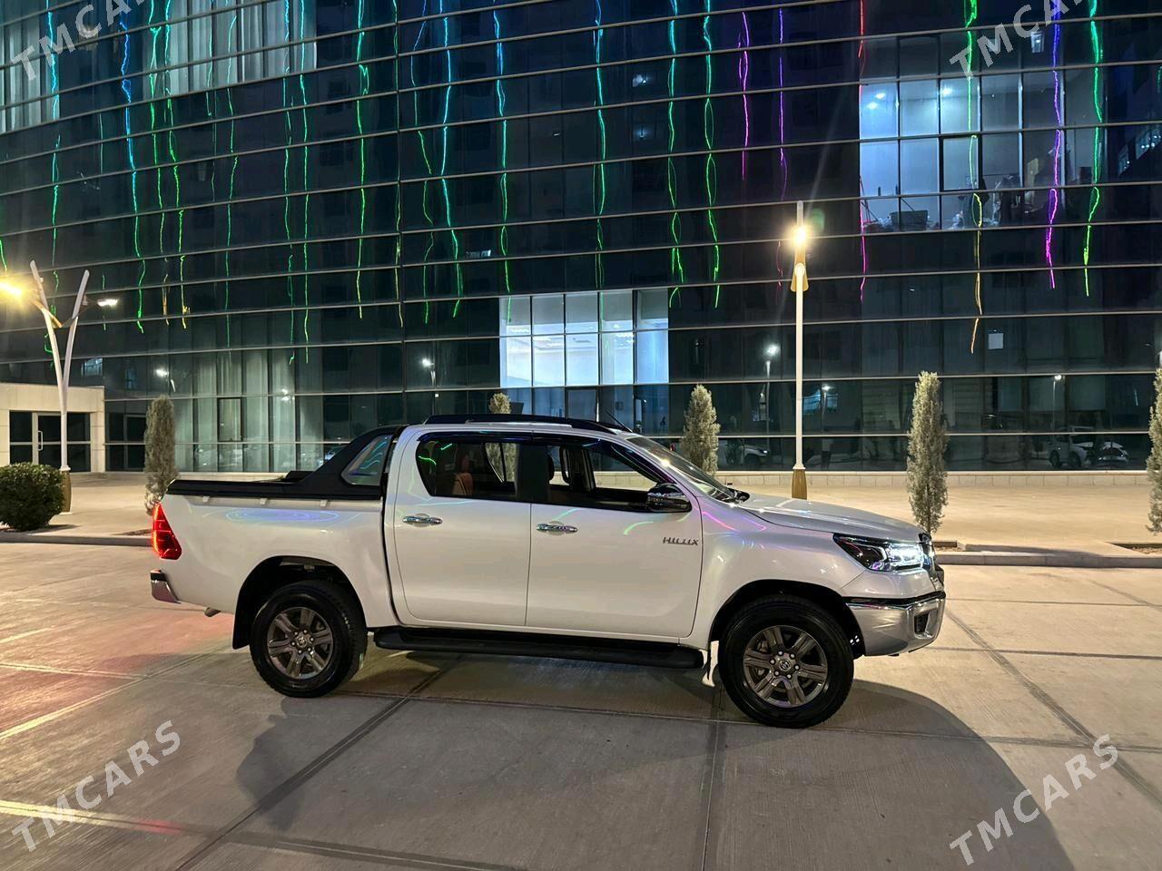 Toyota Hilux 2024 - 592 000 TMT - Ашхабад - img 4