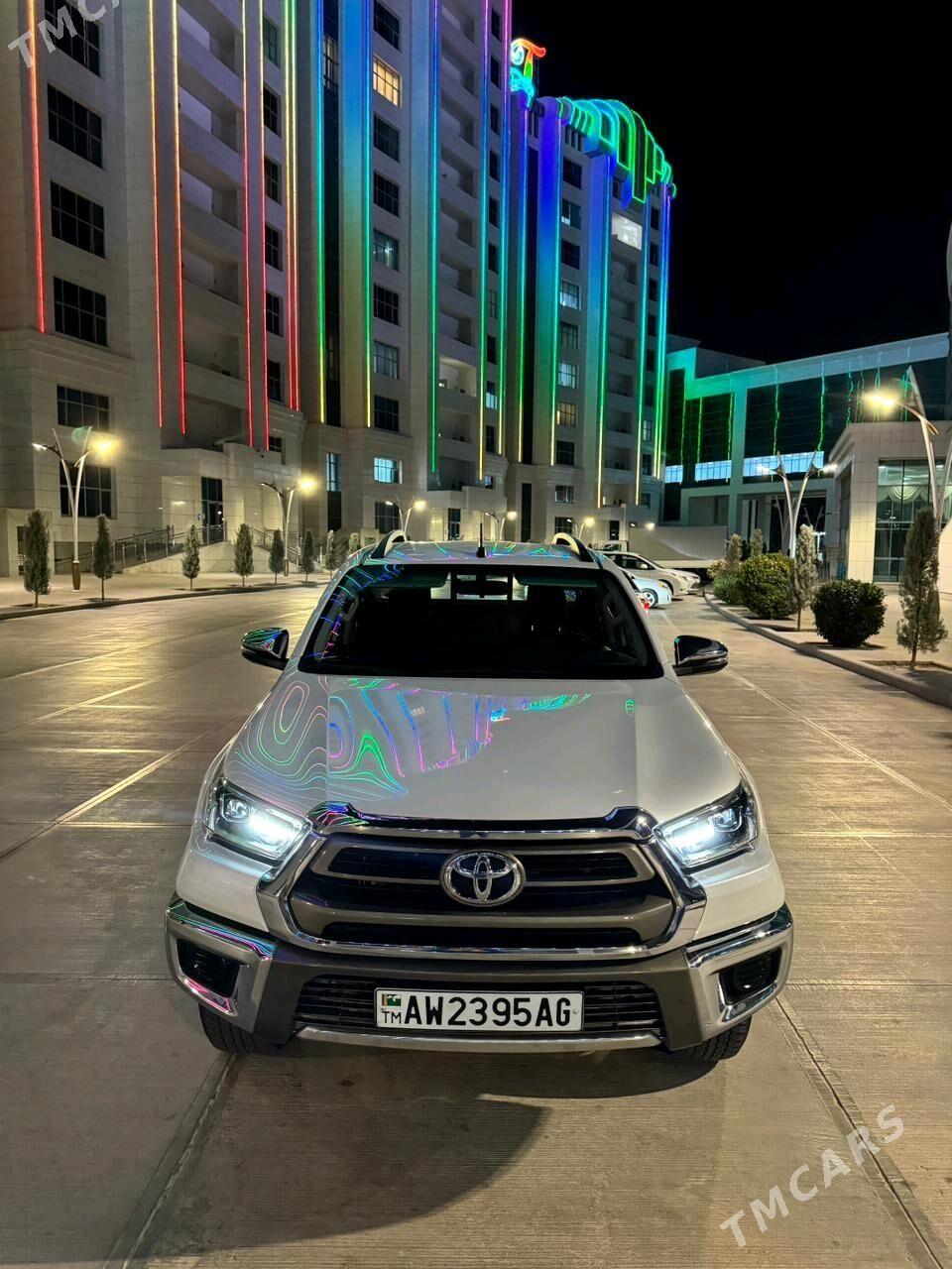 Toyota Hilux 2024 - 592 000 TMT - Ашхабад - img 2