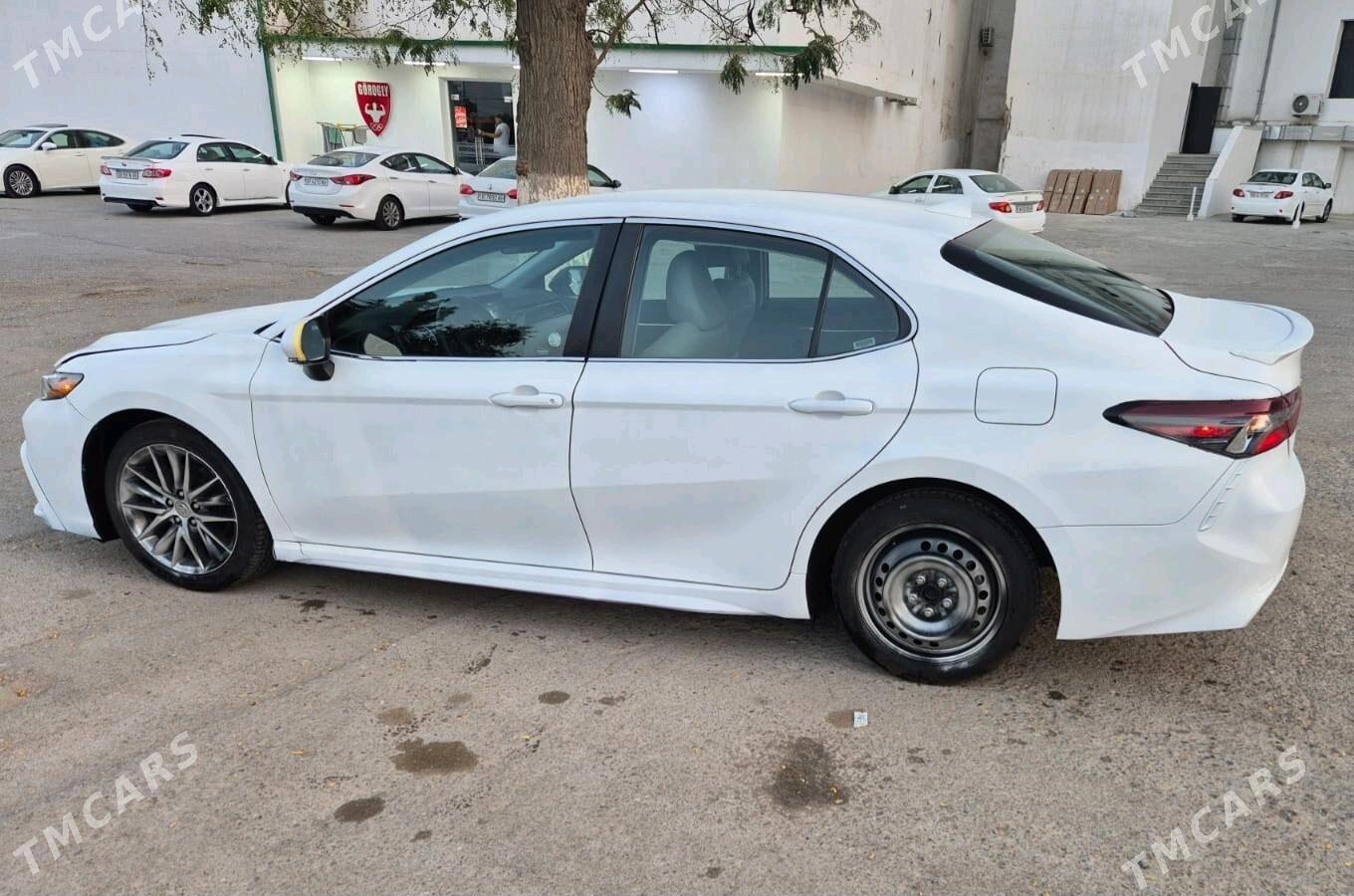 Toyota Camry 2022 - 268 000 TMT - 30 мкр - img 2