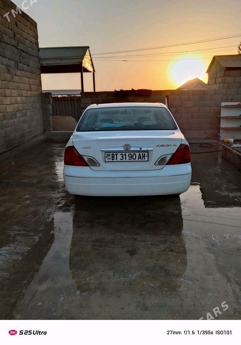 Toyota Avalon 2001 - 160 000 TMT - Бабадайхан - img 3