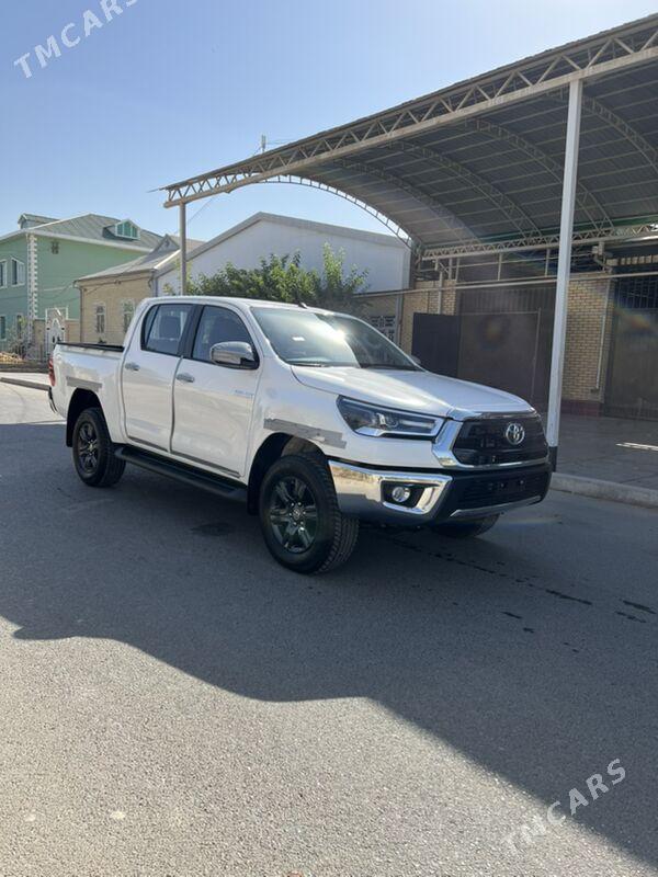Toyota Hilux 2025 - 720 000 TMT - Мары - img 4