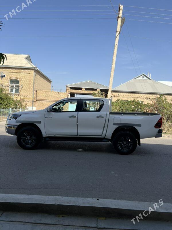 Toyota Hilux 2025 - 720 000 TMT - Мары - img 6