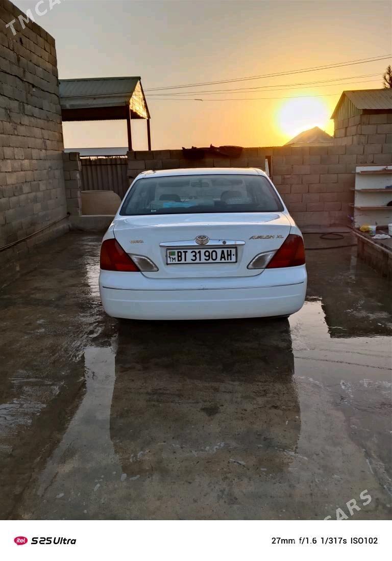 Toyota Avalon 2001 - 160 000 TMT - Бабадайхан - img 7