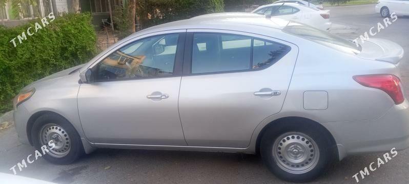 Nissan Versa 2014 - 145 000 TMT - Ашхабад - img 4