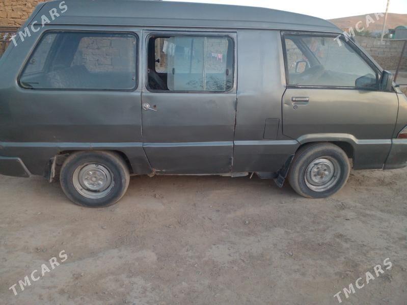 Toyota Town Ace 1990 - 15 000 TMT - Magdanly - img 2