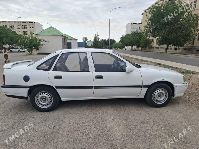 Opel Vectra 1989 - 35 000 TMT - Ашхабад - img 3