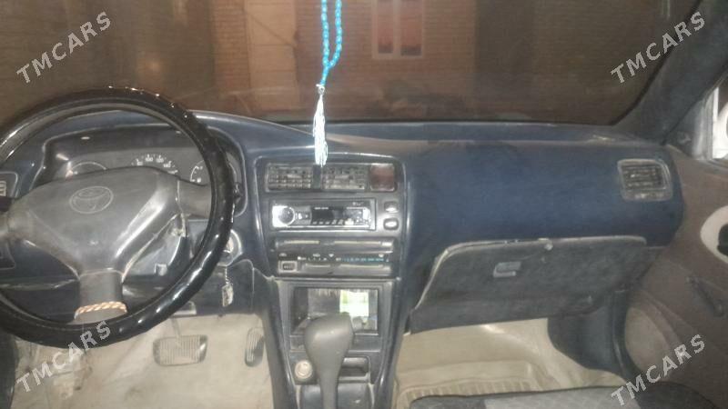 Toyota Corolla iM 1996 - 42 000 TMT - Сакар - img 1